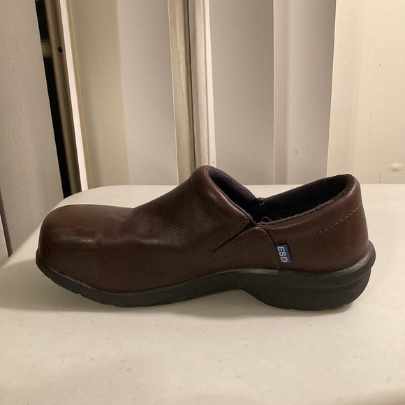 Timberland Pro Anti Fatigue Technology ESD “Newbury” Leather Slip On Loafer Clog - Picture 7 of 10